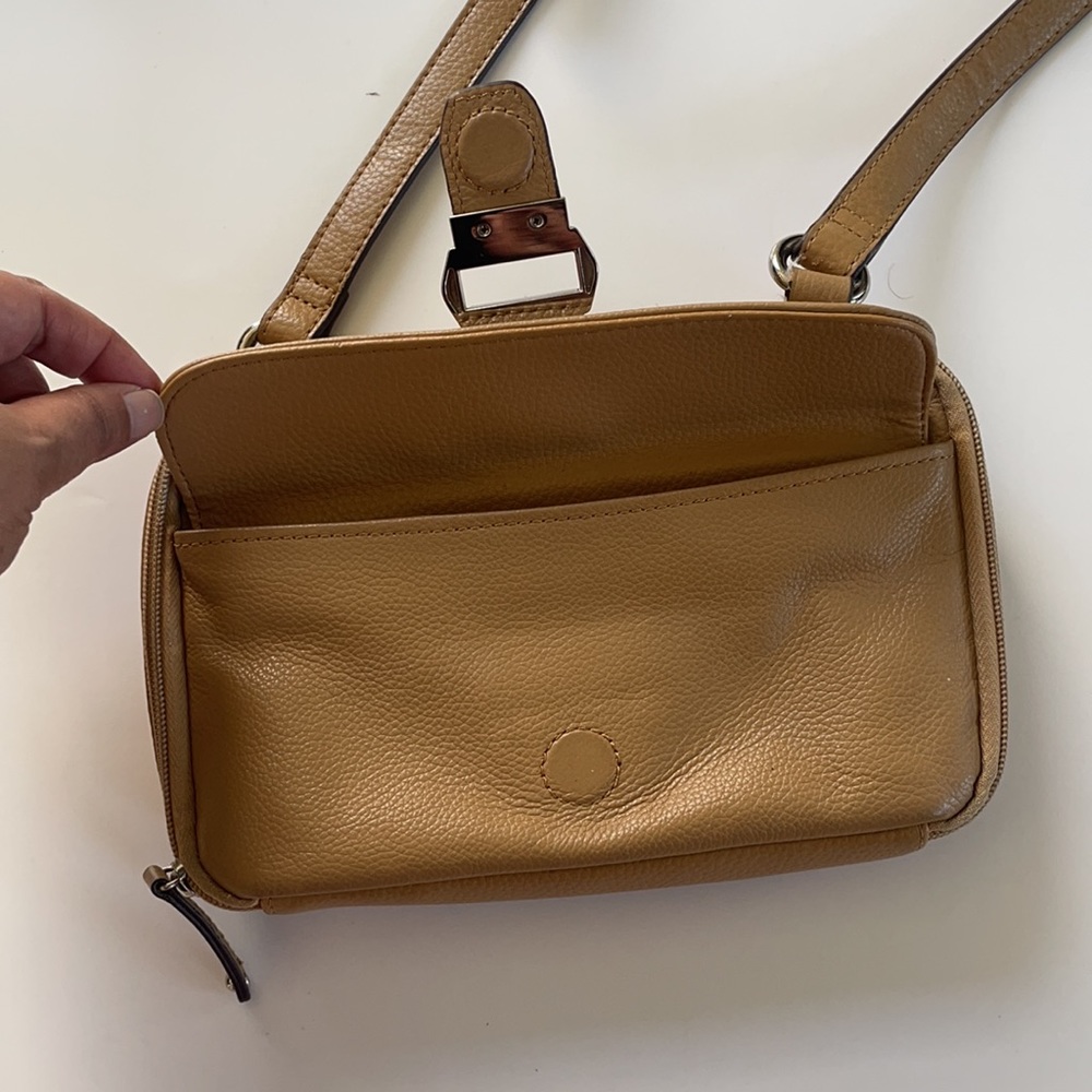 Tignanello tan leather adjustable crossbody bag - Picture 4 of 8